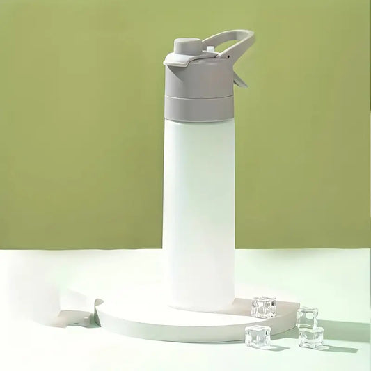 2-in-1 Trinkflasche mit Sprühnebel in Grau